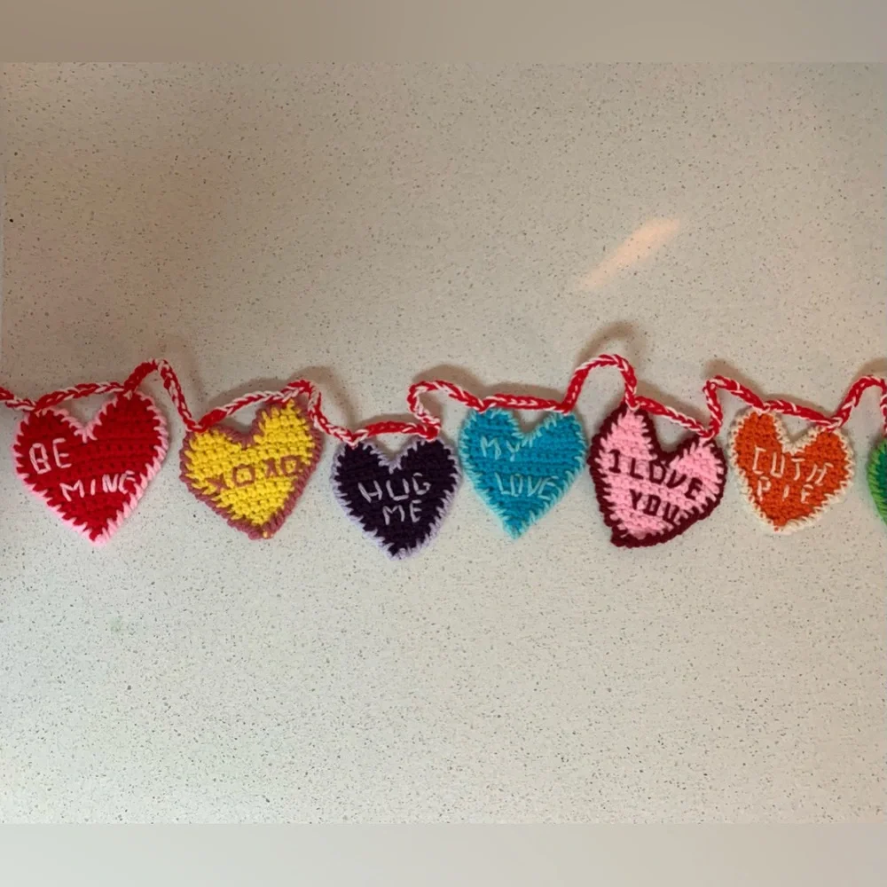 Valentines Hearts Conversation Garland New Handmade Crochet